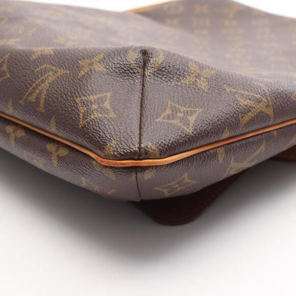LOUIS VUITTON Brown Monogram Leather Shoulder Bag - Picture 8 of 12